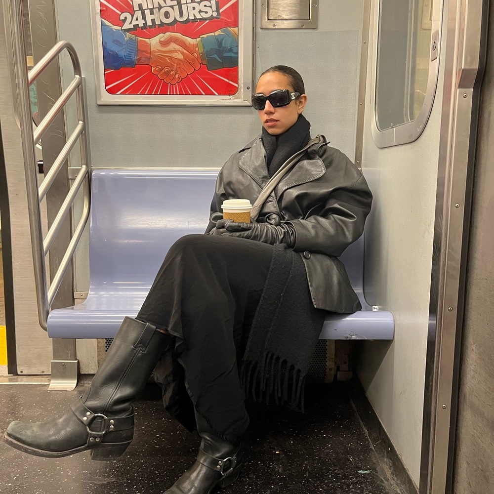 Meet your Posher, Sierra